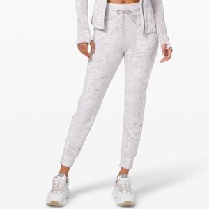 NWT Lululemon Ready to Crush Jogger - Chrome - Crushed Velvet